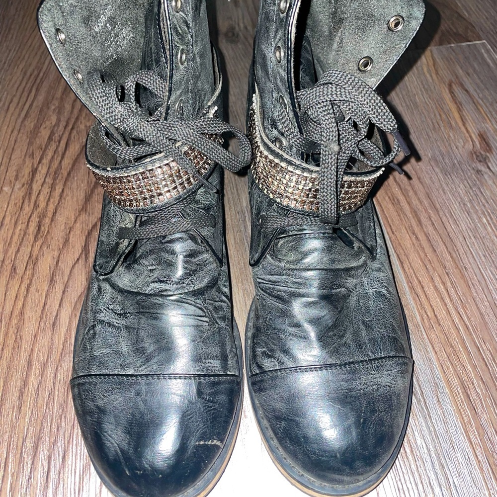 Black Material Girl combat boots size 8 with silver buckle